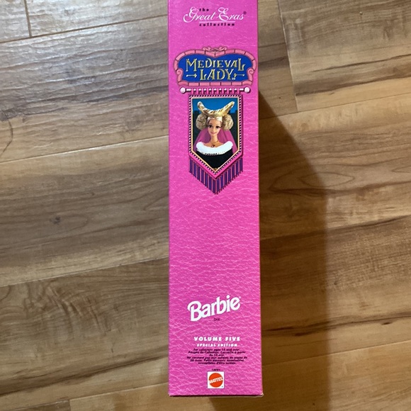 SALE! π Medieval Lady Barbie π The Great Eras Collection π 1994 π #12791 π - Picture 12 of 14